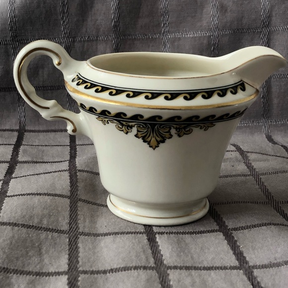 Syracuse China Athena Creamer - Picture 3 of 14